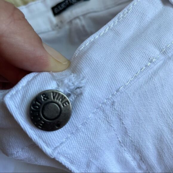 Elliott & Vine White Cropped Ankle Jeans Size 14 EUC - Picture 7 of 14